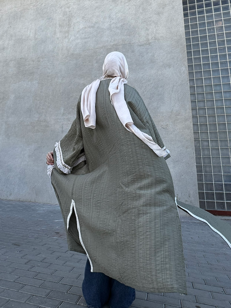 Image of A Flowing Statement of Elegance